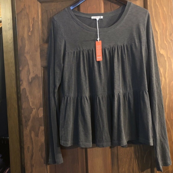 🥳B-DAY SALE❤️NWT SUNDRY Charcoal Tiered Long Sleeve Top 3/L - Picture 9 of 11